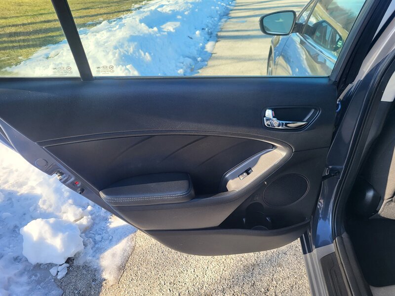 Used 2016 Kia Forte EX FWD image 26