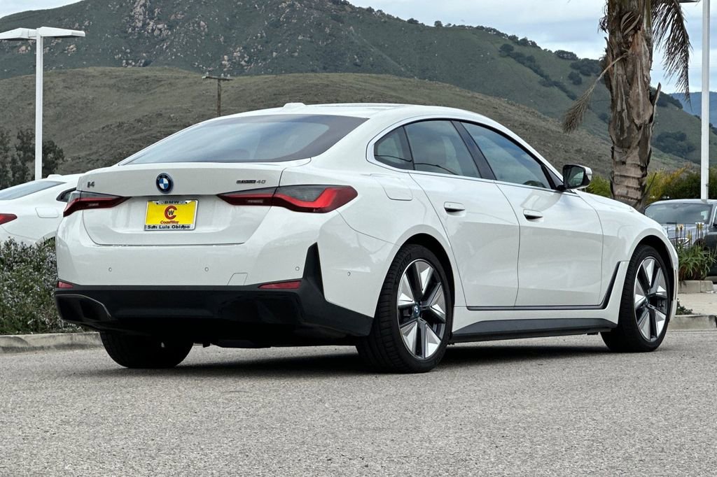 Used 2023 BMW i4 eDrive40 w/ Premium Package image 3