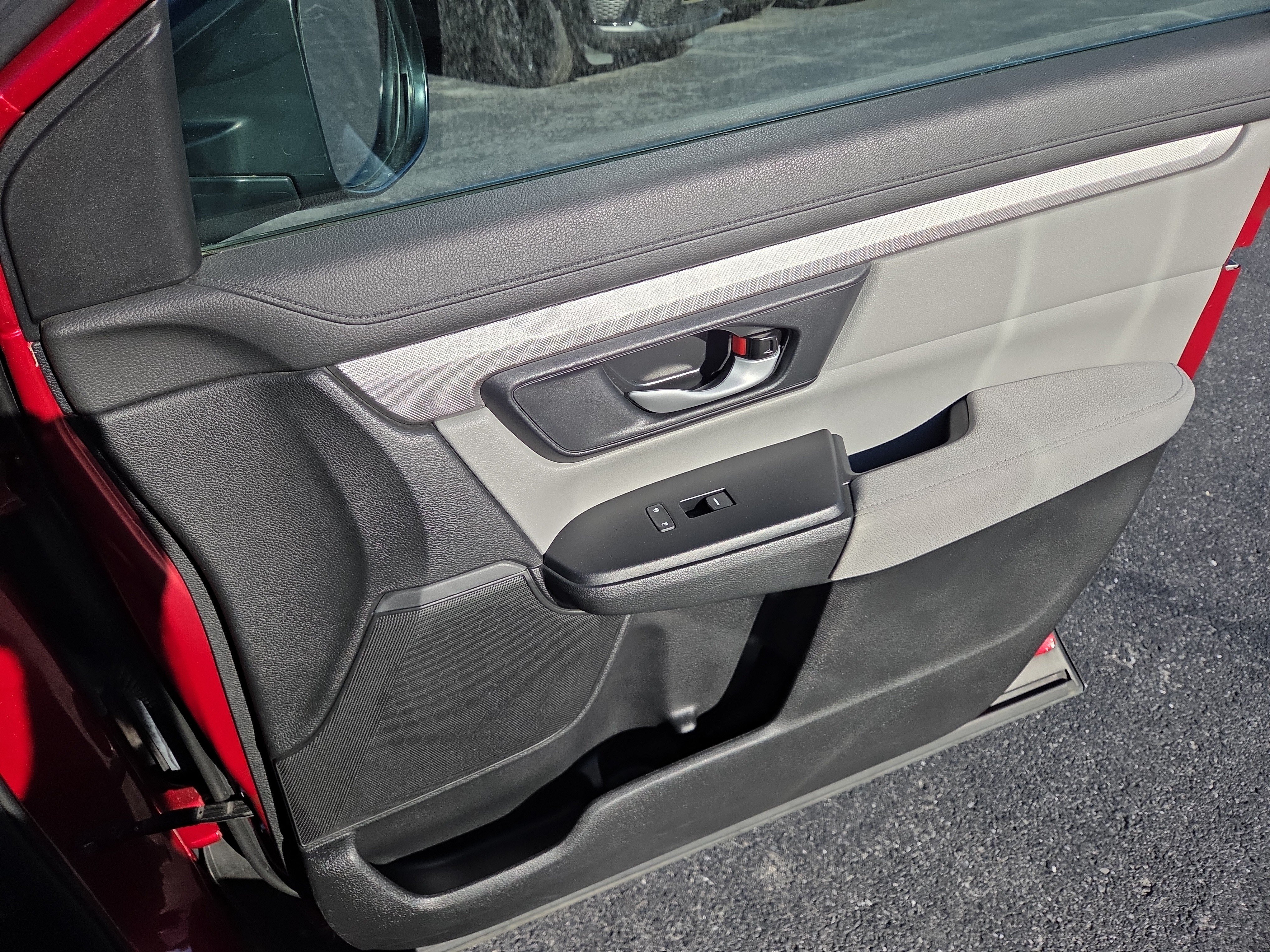 Used 2021 Honda CR-V LX image 17
