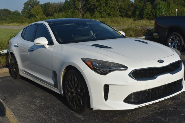 Used 2018 Kia Stinger Premium AWD/4WD image 3