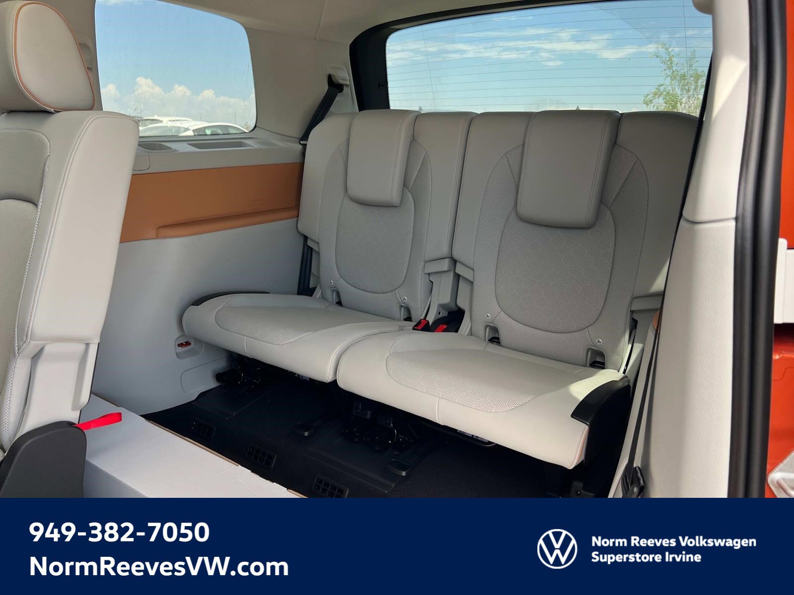 New 2025 Volkswagen ID. Buzz 1st Edition image 22