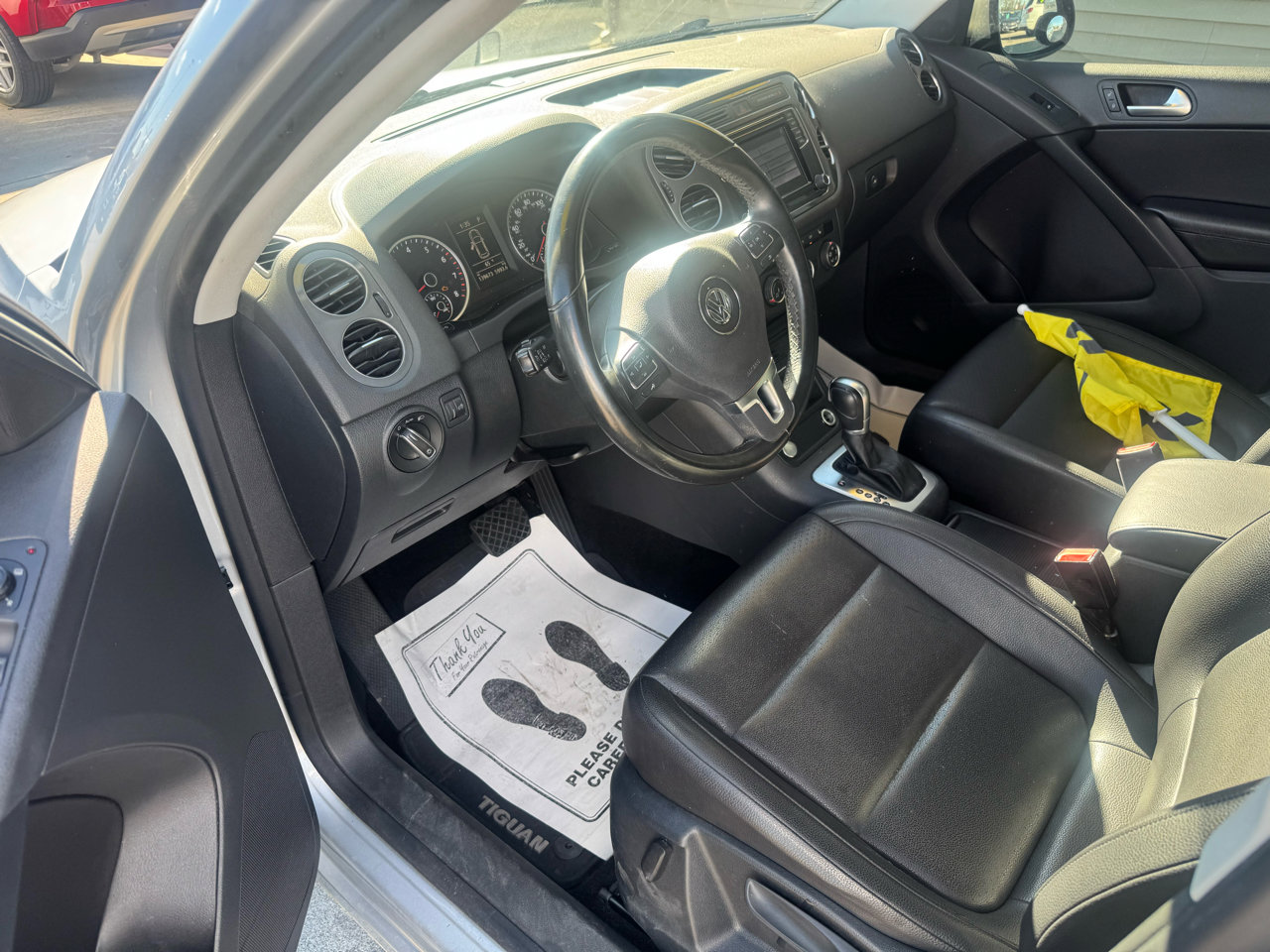 Used 2017 Volkswagen Tiguan S image 11