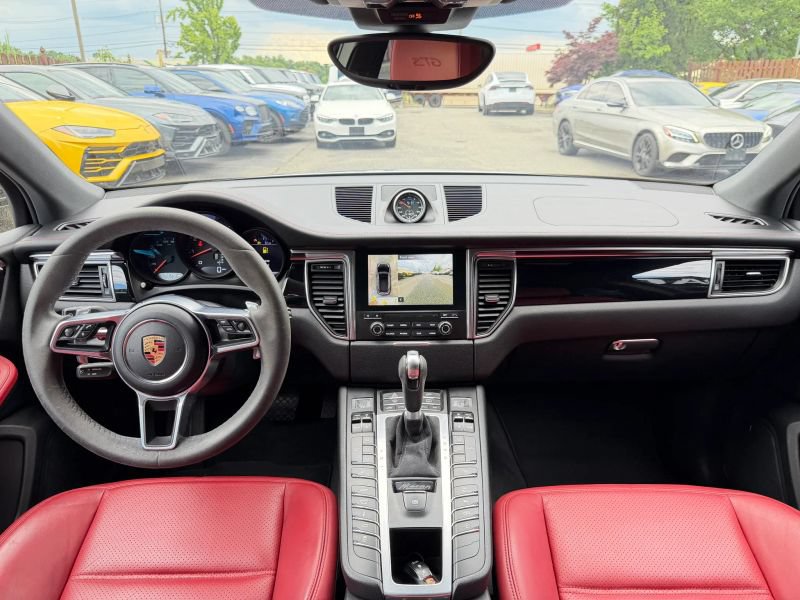Used 2017 Porsche Macan GTS AWD/4WD image 21
