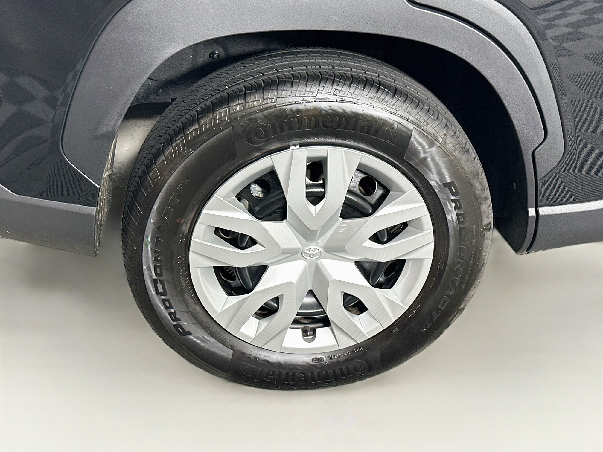 Used 2026 Toyota Corolla Cross L FWD image 11