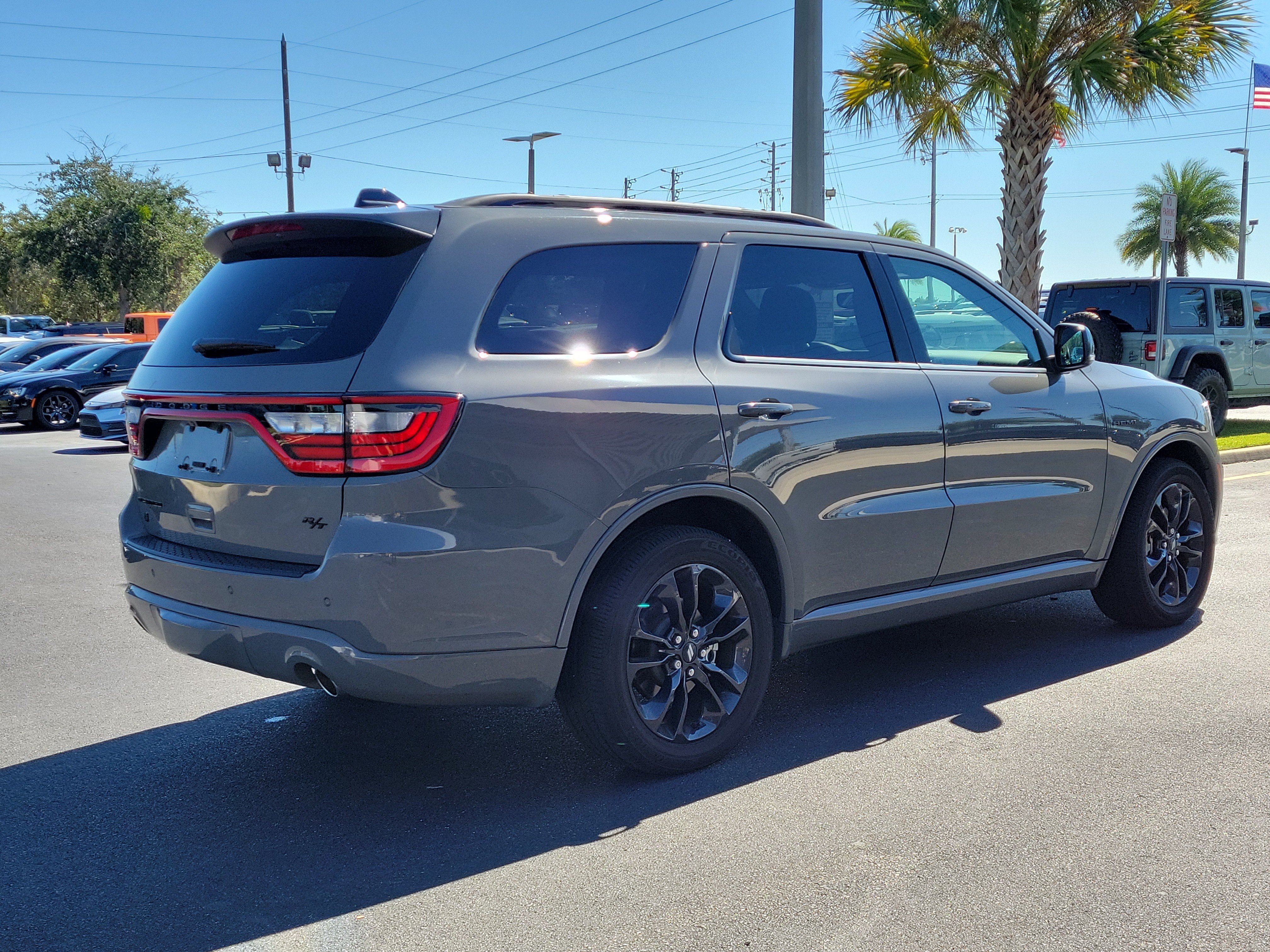 Used 2025 Dodge Durango R/T AWD/4WD image 6