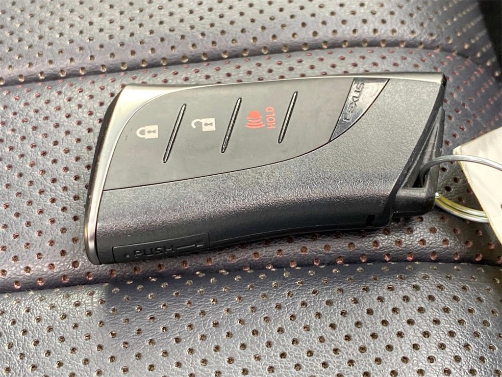 Used 2019 Lexus UX 250h F Sport image 9