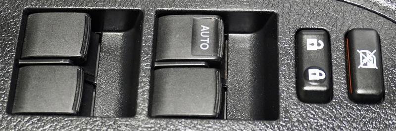 Used 2011 Toyota Highlander SE w/ Tow Pkg AWD/4WD image 31