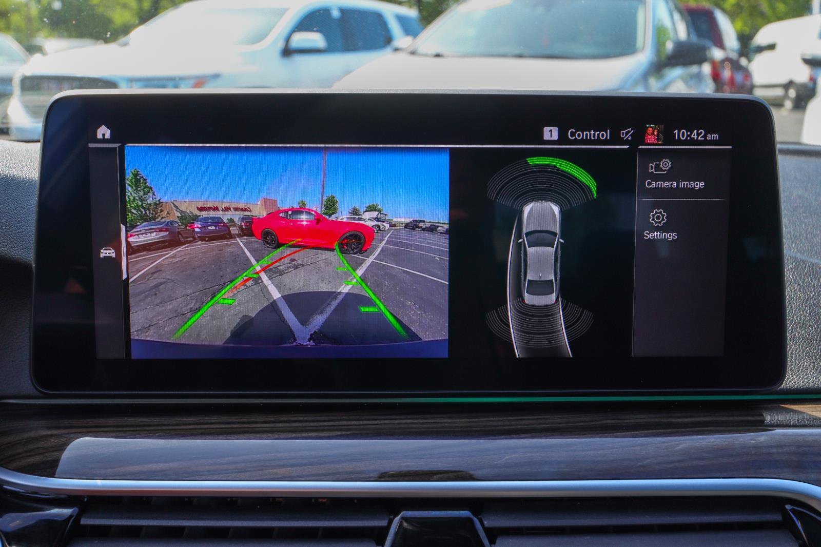 Used 2021 BMW 530i xDrive w/ Premium Package AWD/4WD image 9