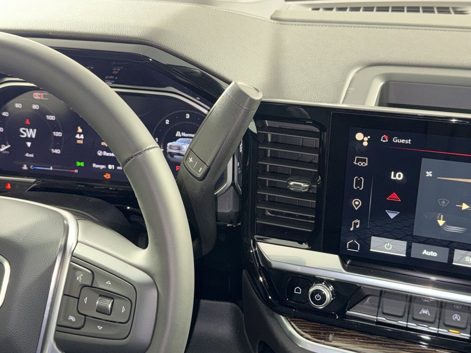 New 2026 GMC Sierra 1500 SLE w/ Preferred Package image 22