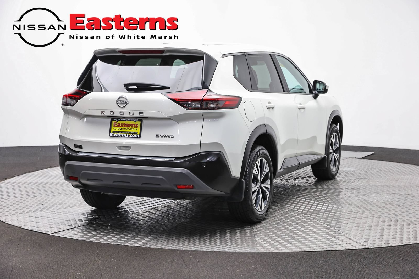 Used 2023 Nissan Rogue SV AWD/4WD image 5