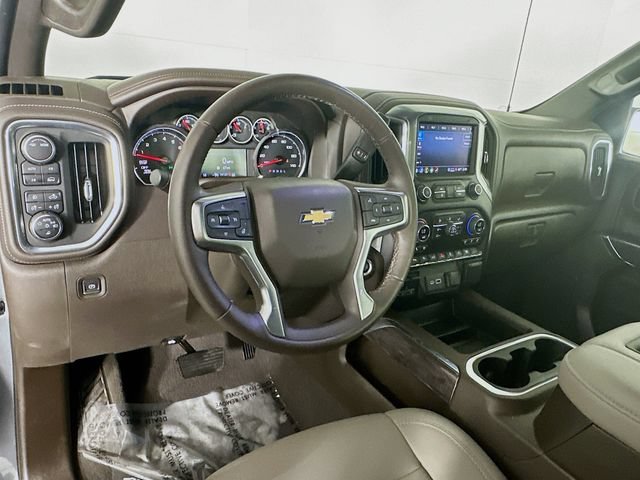 Used 2022 Chevrolet Silverado 1500 LTZ AWD/4WD image 11