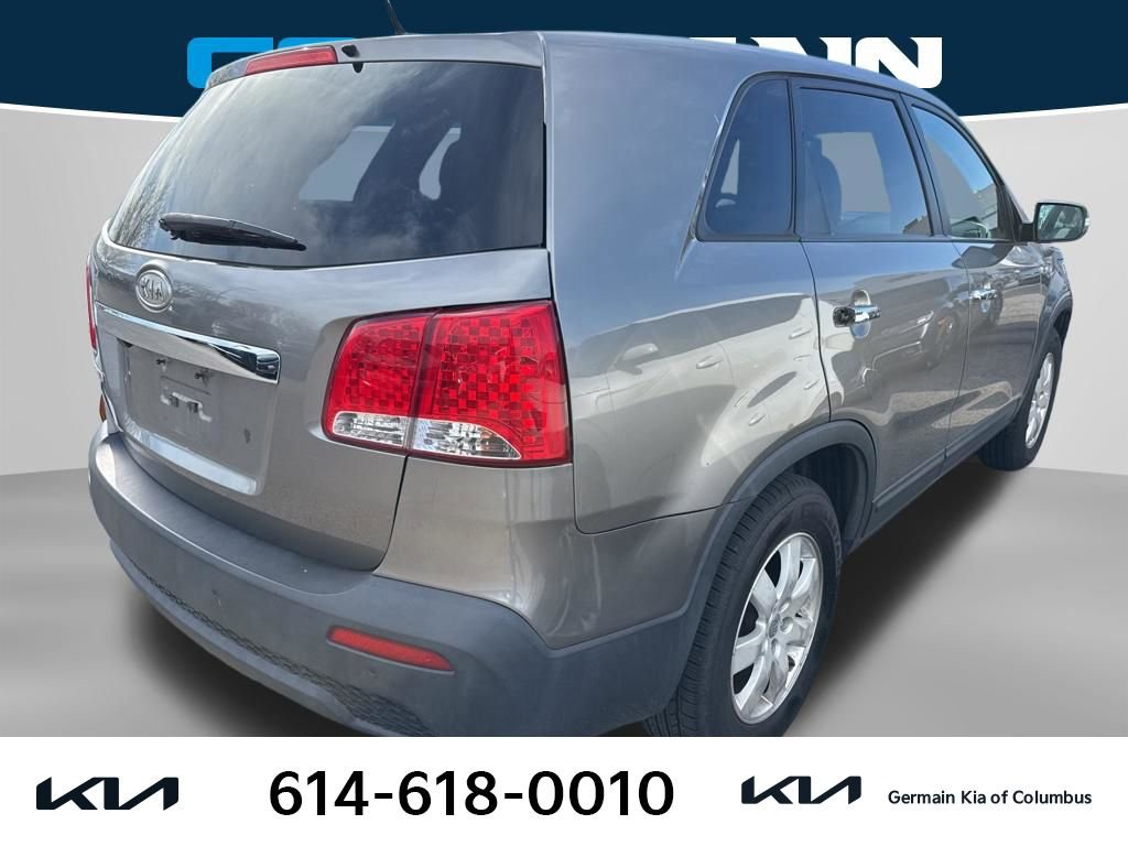 Used 2013 Kia Sorento LX w/ Third Row Pkg image 5
