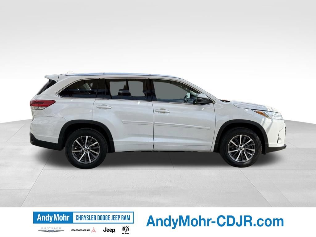 Used 2018 Toyota Highlander XLE image 8