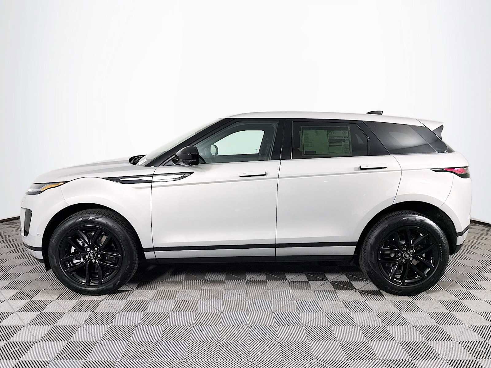 New 2026 Land Rover Range Rover Evoque S image 8