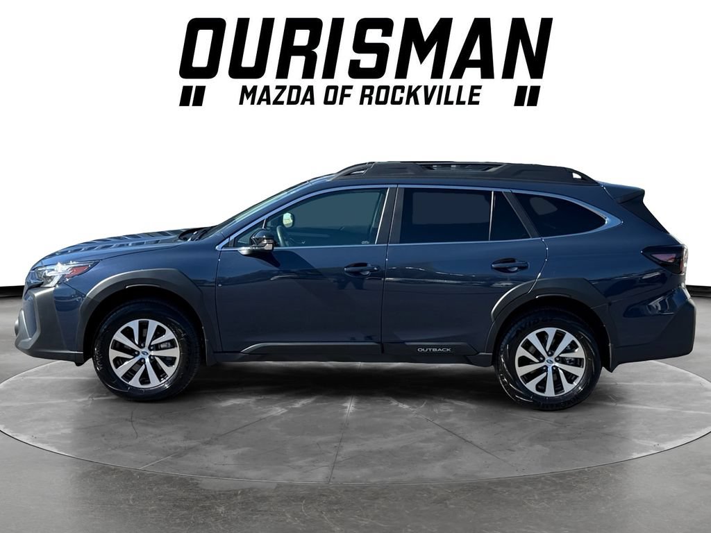 Used 2025 Subaru Outback Premium AWD/4WD image 3