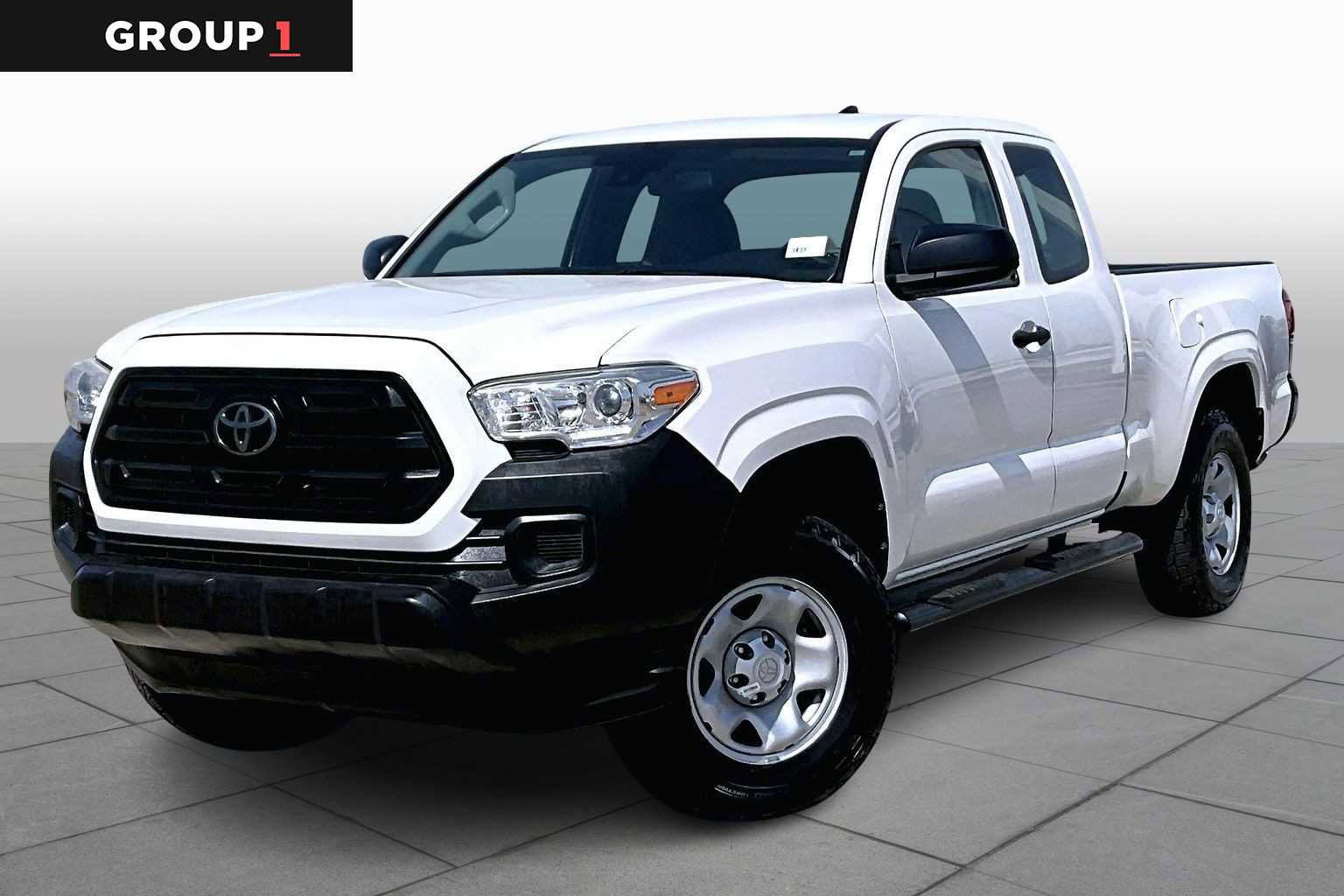 Used 2018 Toyota Tacoma SR image 1