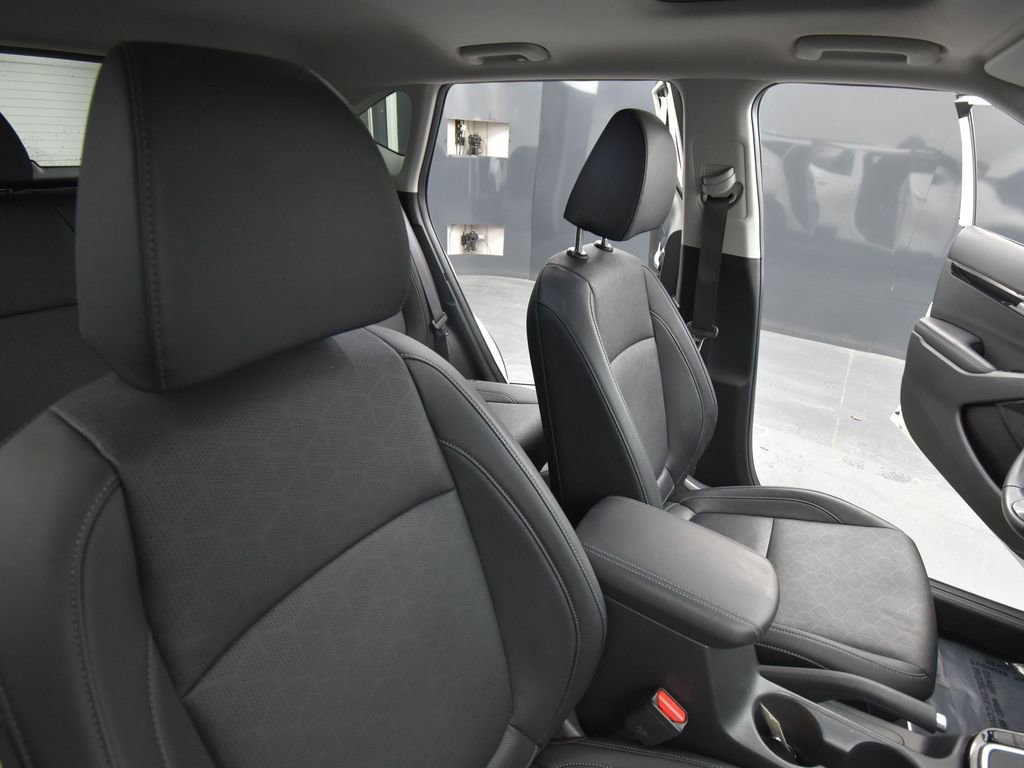 Used 2024 Kia Seltos EX image 17