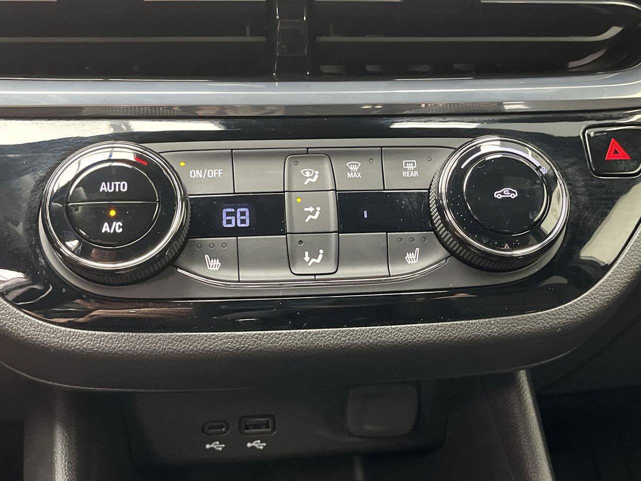 Certified 2024 Buick Envista Sport Touring w/ Convenience I Package FWD image 20