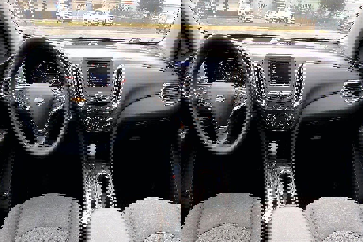 Used 2024 Chevrolet Equinox LT image 16