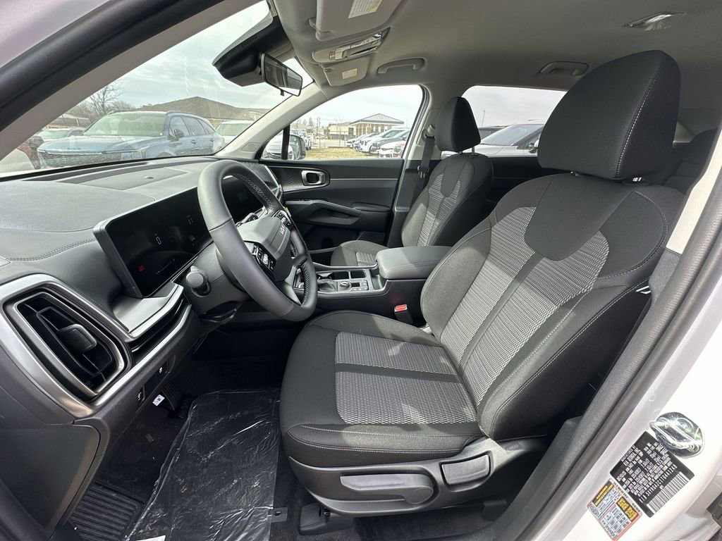 New 2026 Kia Sorento LX FWD image 11