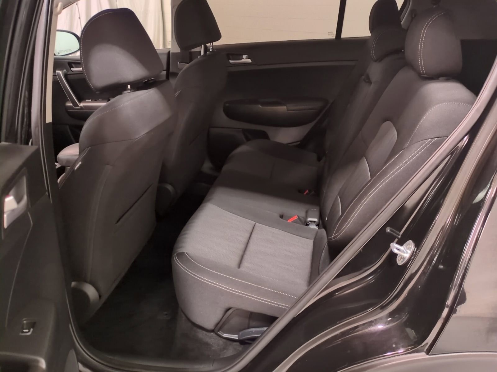 Used 2020 Kia Sportage LX image 13