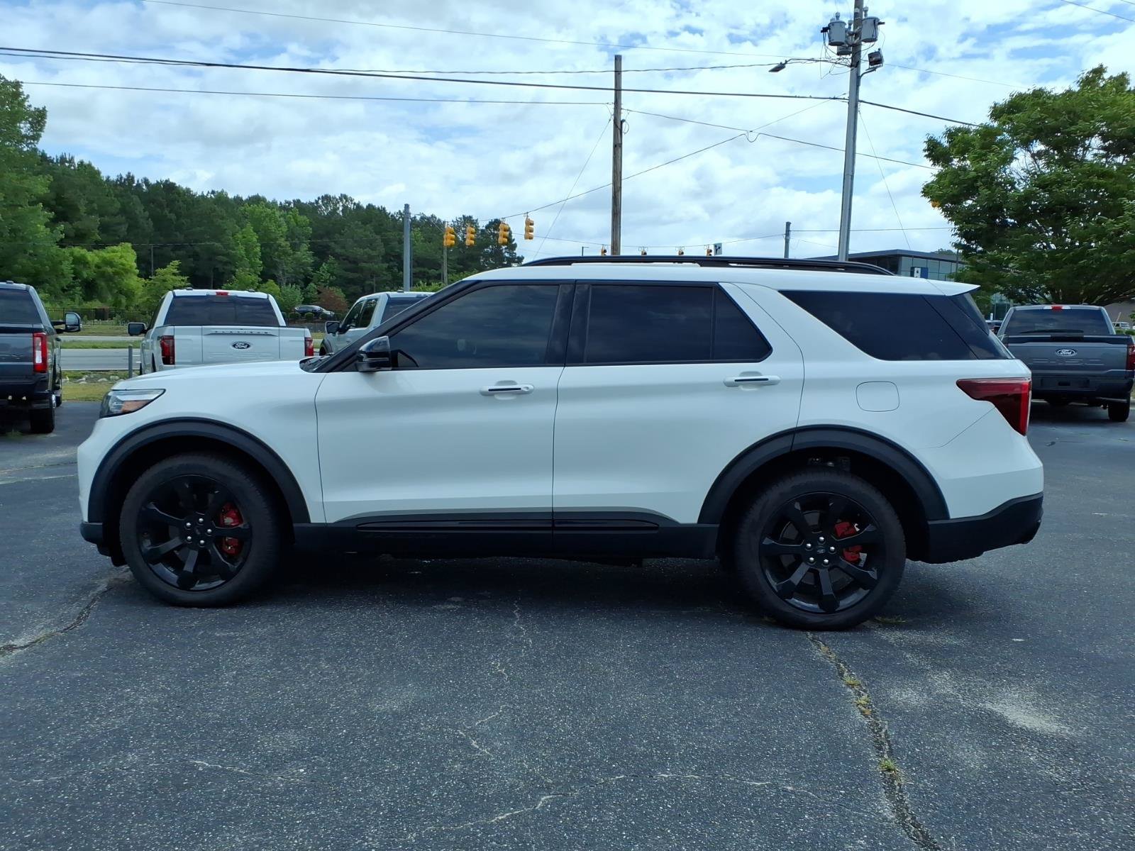 Used 2023 Ford Explorer ST w/ Equipment Group 401A AWD/4WD image 22