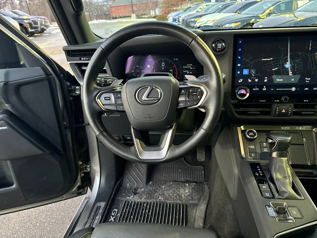 Used 2024 Lexus GX 550 w/ Accessory Package (2T) AWD/4WD image 13