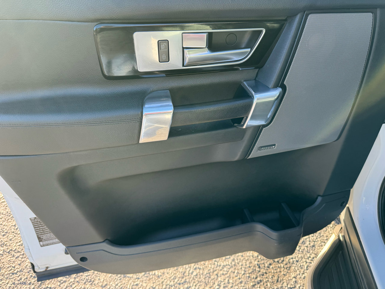 Used 2016 Land Rover LR4 HSE image 13