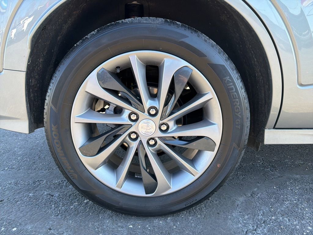 Used 2023 Buick Encore GX Select w/ Sport Touring Package image 24