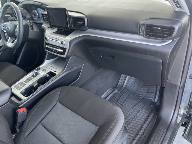 Used 2024 Ford Explorer XLT image 22