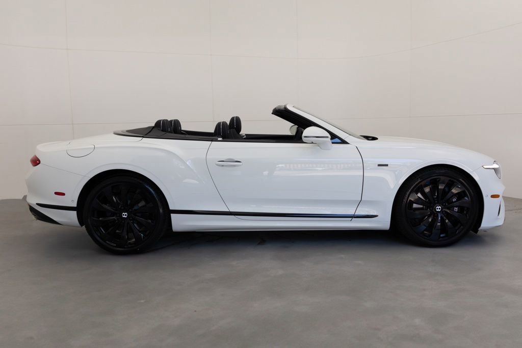 Used 2025 Bentley Continental GTC image 4