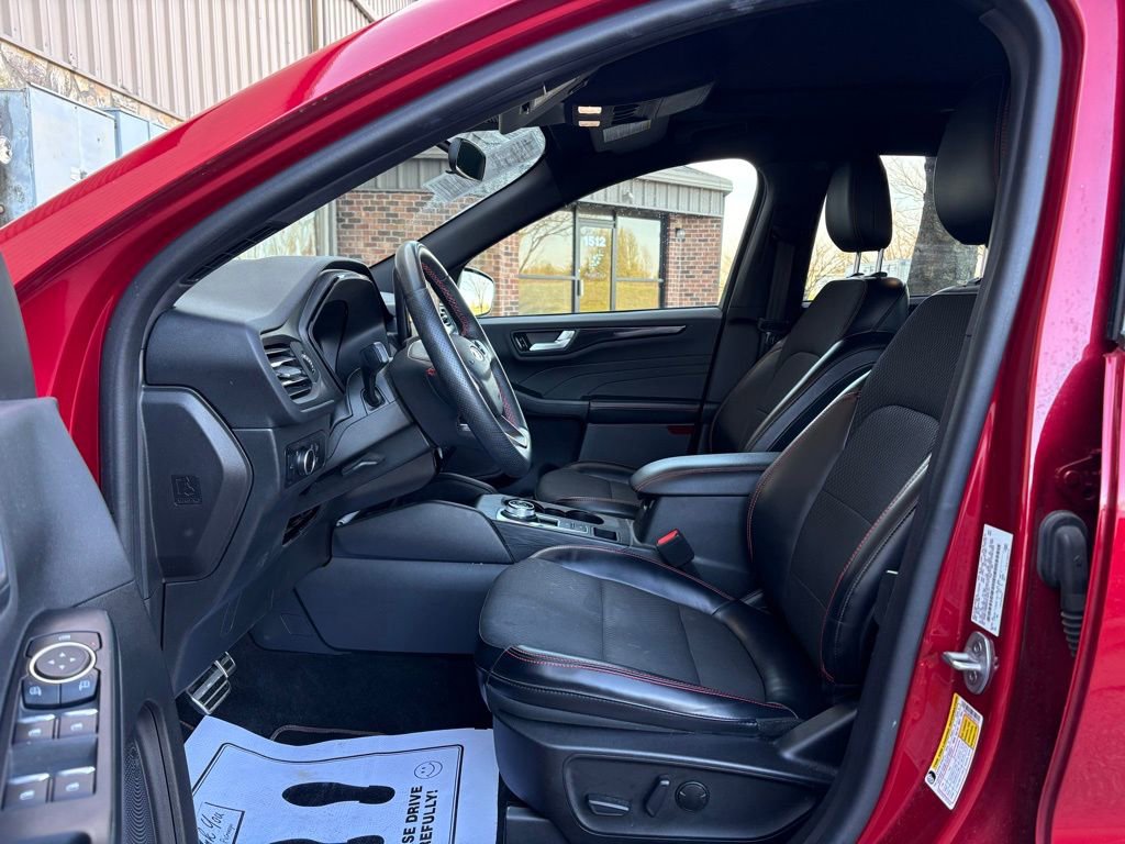 Used 2023 Ford Escape ST-Line w/ Tech Pack #1 image 19