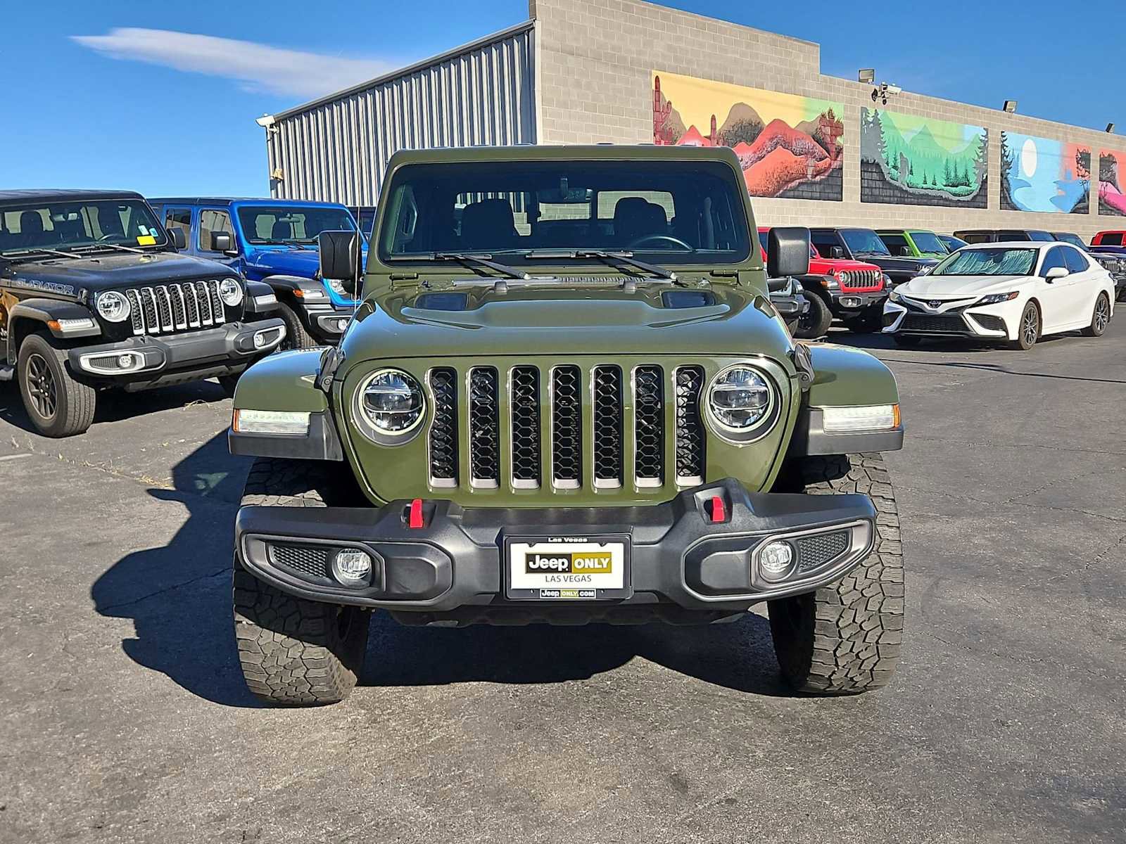 Used 2022 Jeep Gladiator Rubicon w/ LED Lighting Group image 5