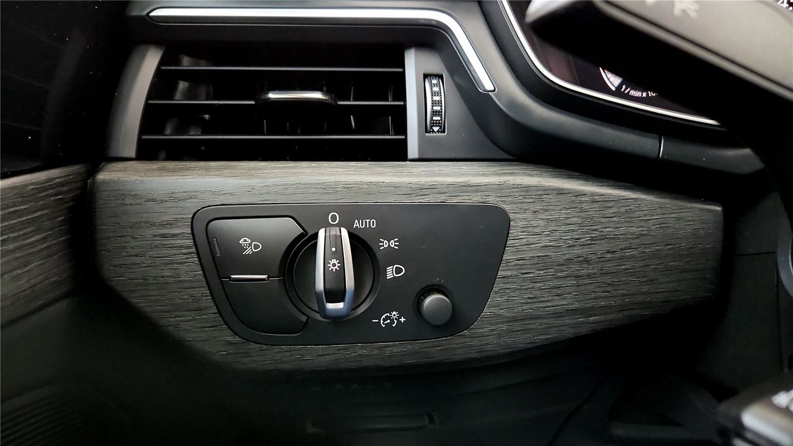 Used 2020 Audi A4 2.0T Premium Plus w/ Premium Plus Package image 34