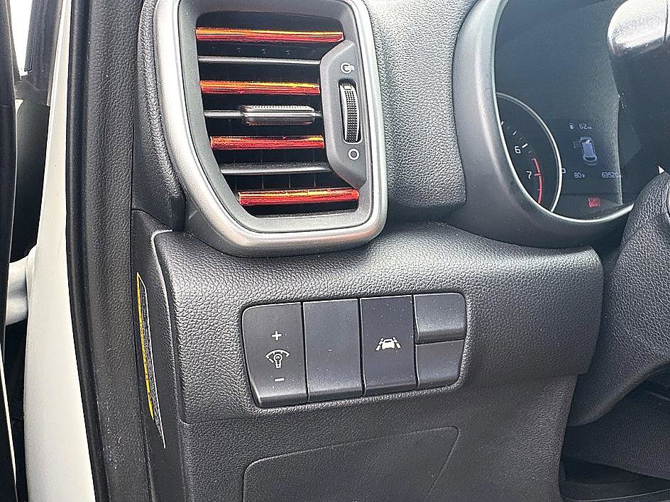 Used 2020 Kia Sportage LX FWD image 19