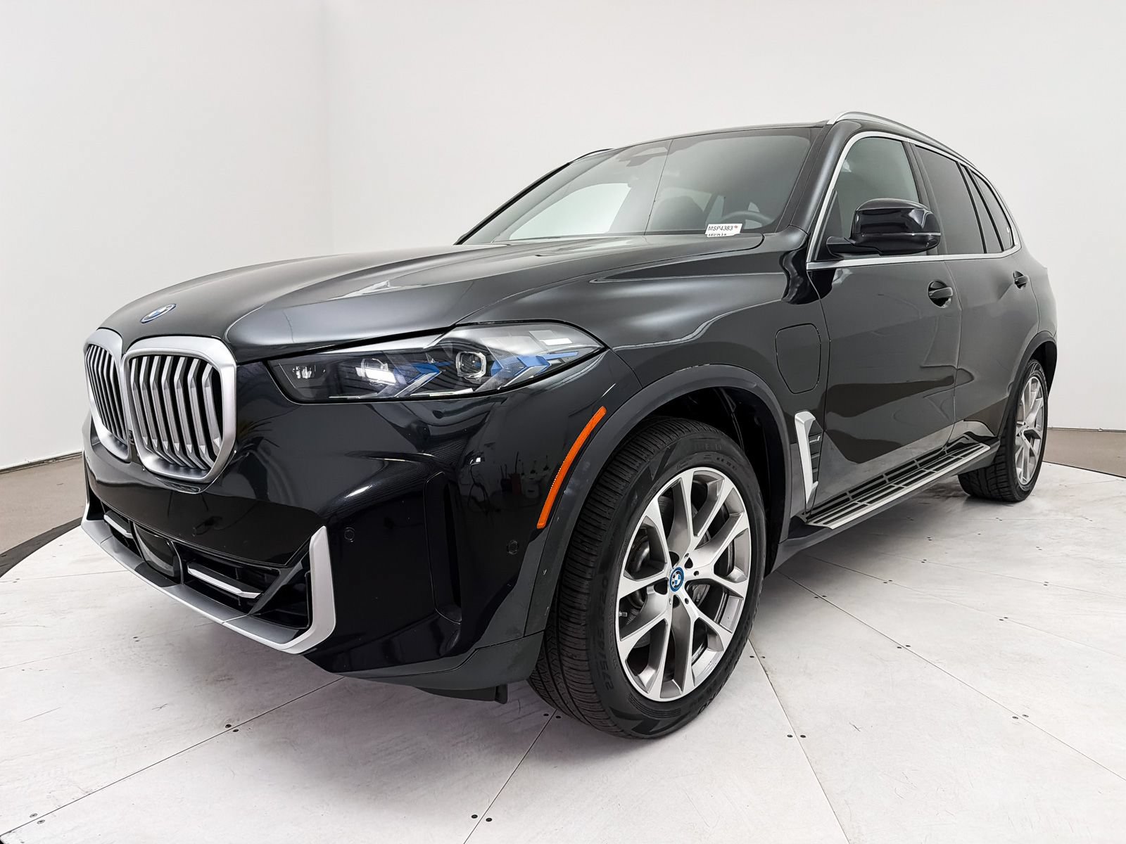 Used 2024 BMW X5 xDrive50e AWD/4WD image 13