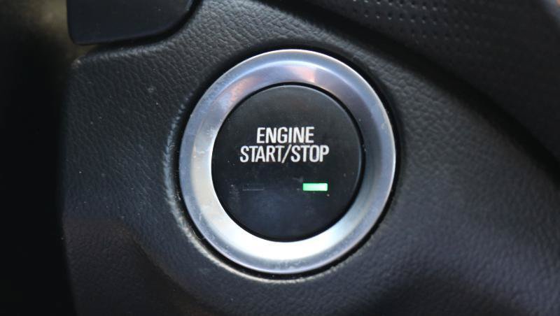 Used 2021 Chevrolet Equinox Premier w/ Redline Edition FWD image 12