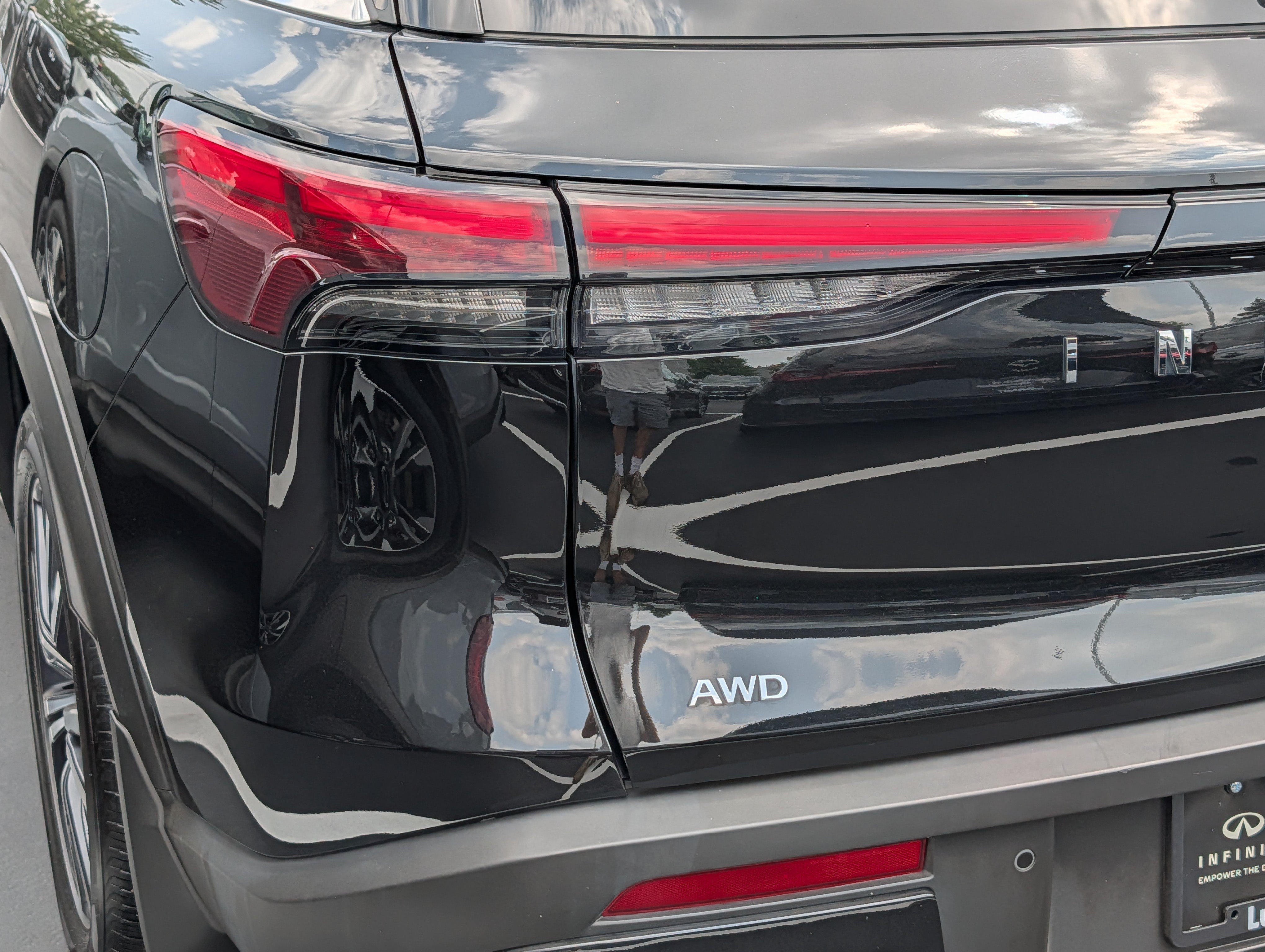 Certified 2025 INFINITI QX60 Sensory w/ Vision Package AWD/4WD image 17