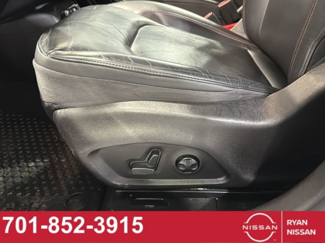 Used 2016 Jeep Renegade Trailhawk w/ Premium Trailhawk Package image 36