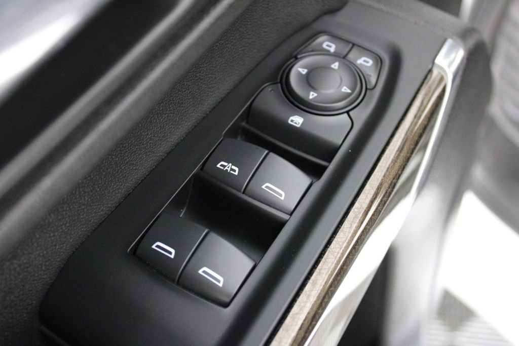 Used 2023 Chevrolet Silverado 2500 LT image 14