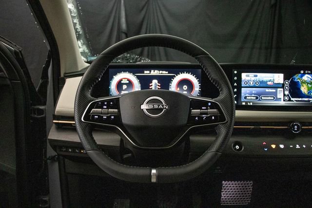Used 2025 Nissan Ariya AWD image 22