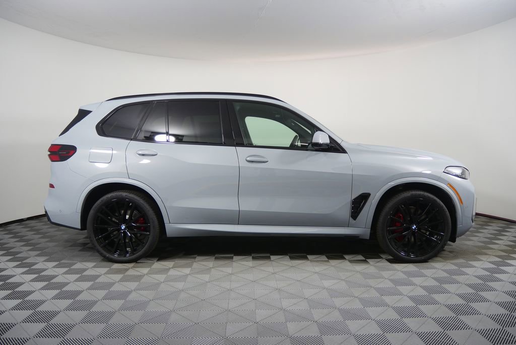 New 2026 BMW X5 sDrive40i RWD image 2