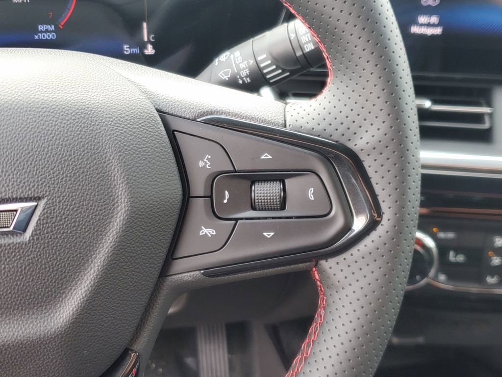 New 2026 Chevrolet Trax RS w/ Sunroof Package FWD image 21