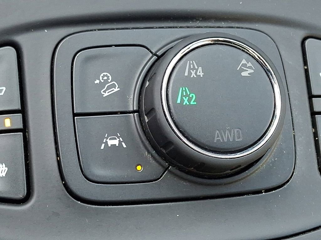 Used 2023 GMC Terrain SLT image 23