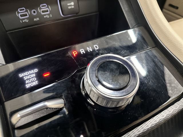 Used 2025 Jeep Grand Cherokee Limited w/ Black Appearance Package image 23