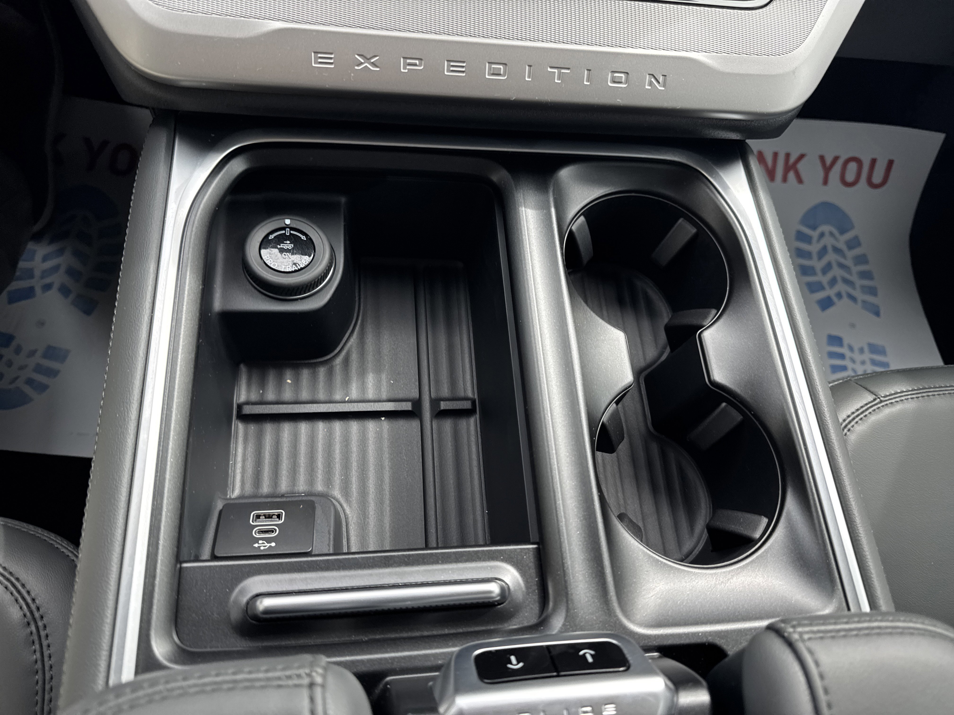 New 2026 Ford Expedition Active image 32