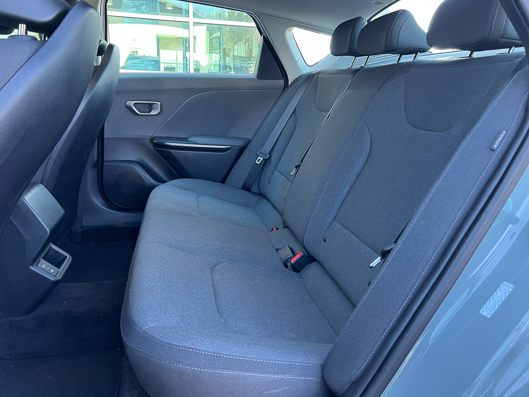 Used 2025 Kia K4 LXS image 21