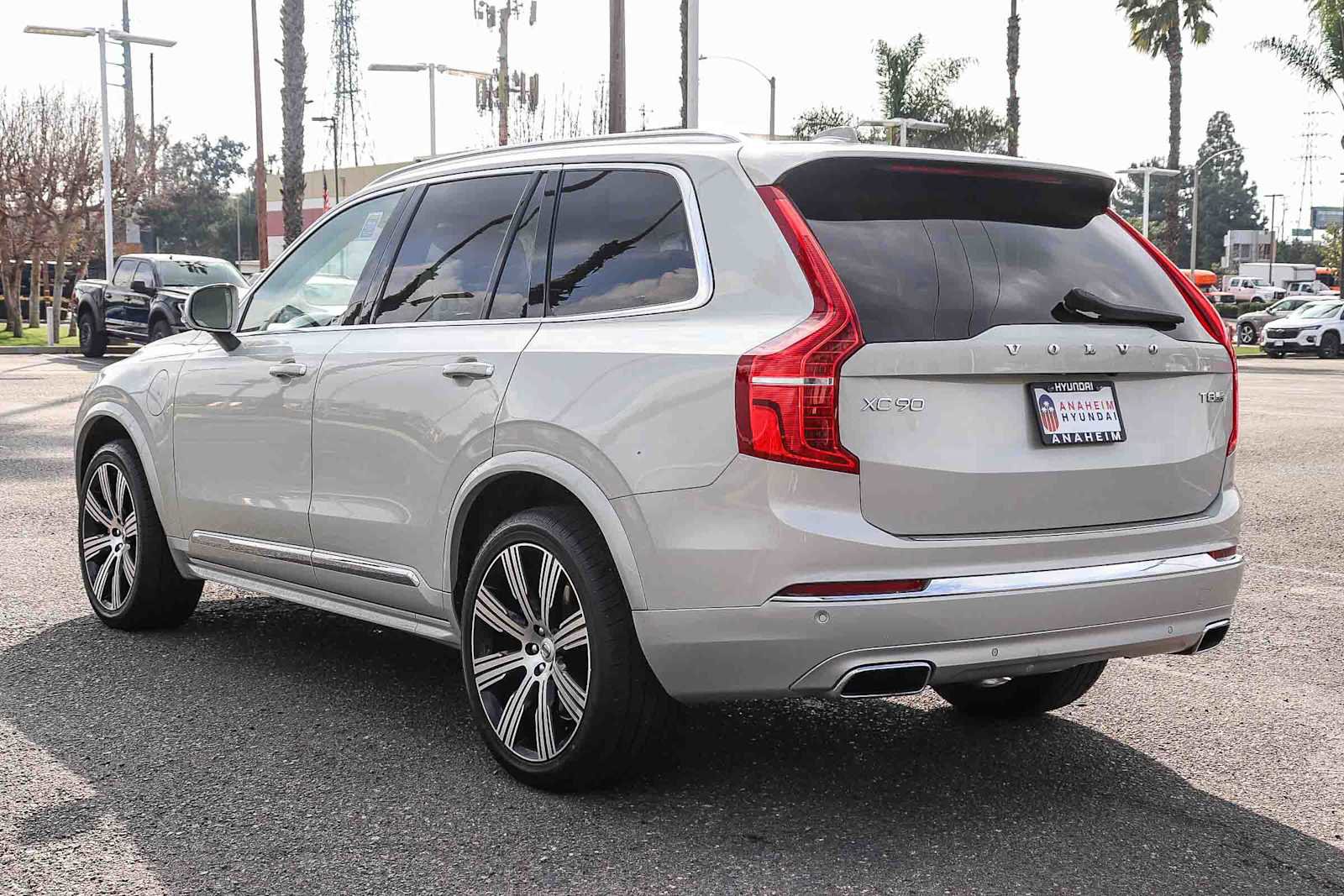 Used 2020 Volvo XC90 T8 Inscription w/ Protection Package Premier image 8