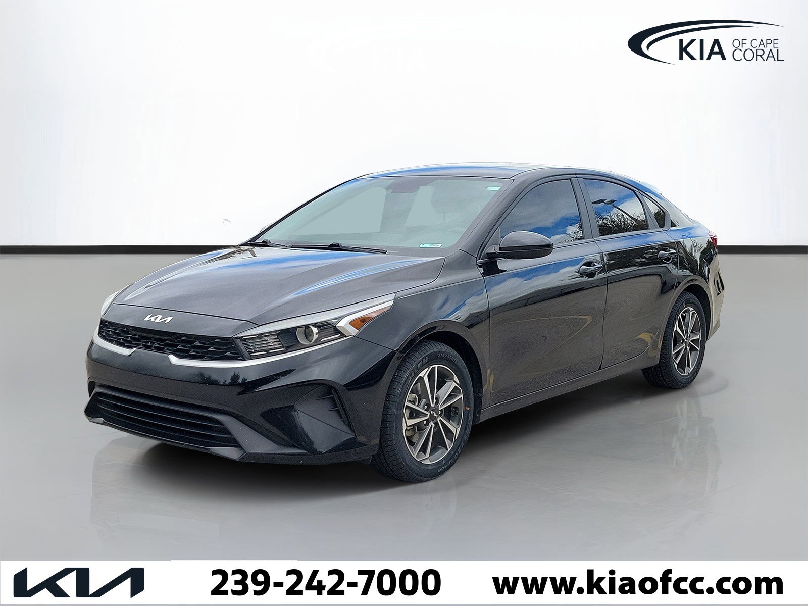 Used 2022 Kia Forte LXS FWD image 3