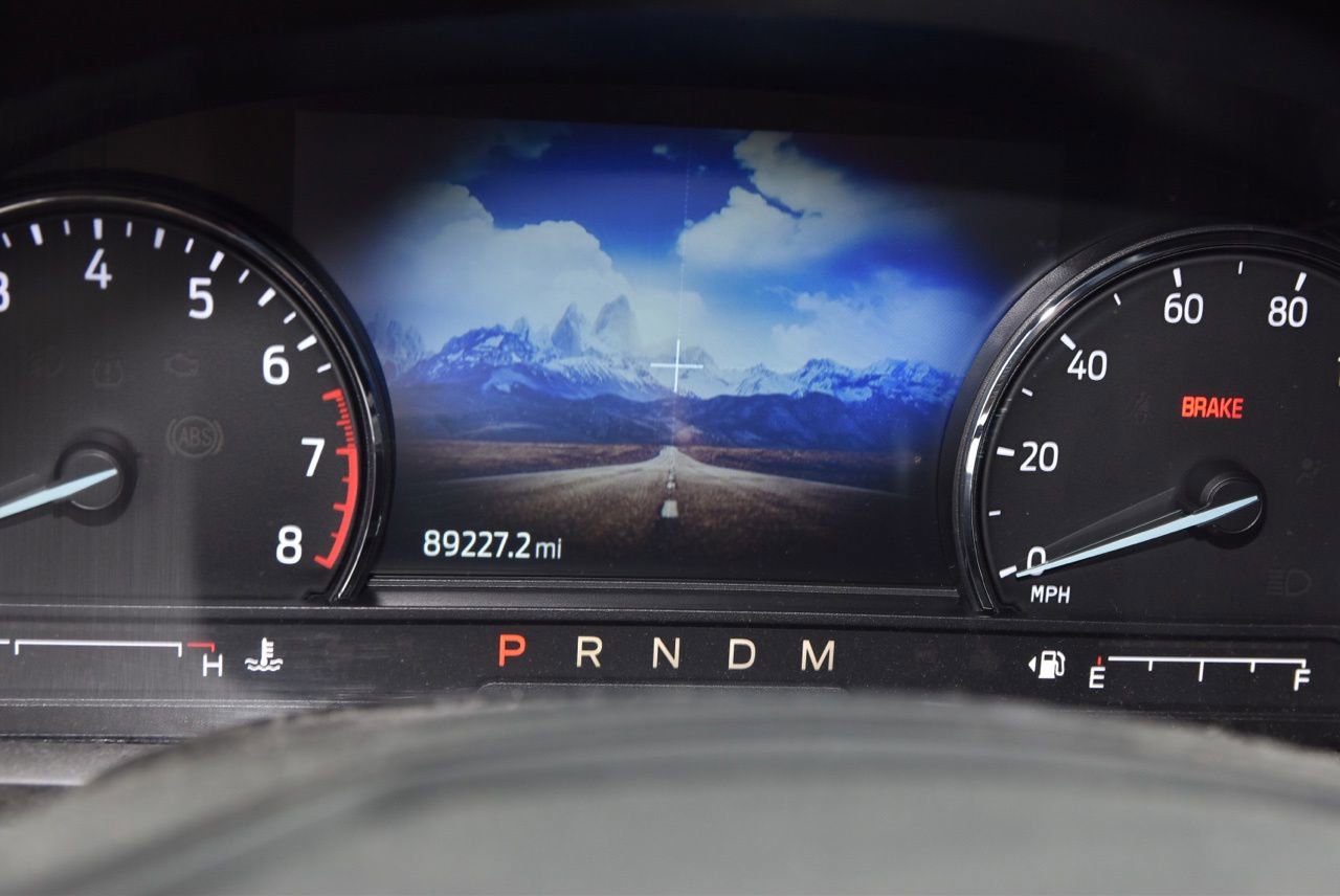 Used 2020 Ford Explorer Limited RWD image 8
